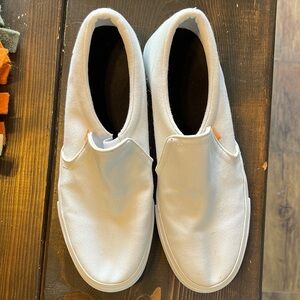White Nike slip on shoes
